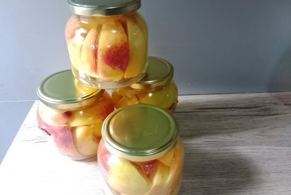 Thumbnail for 🍑 Domač breskov kompot – preprost recept za naravno ozimnico brez konzervansov 🫙