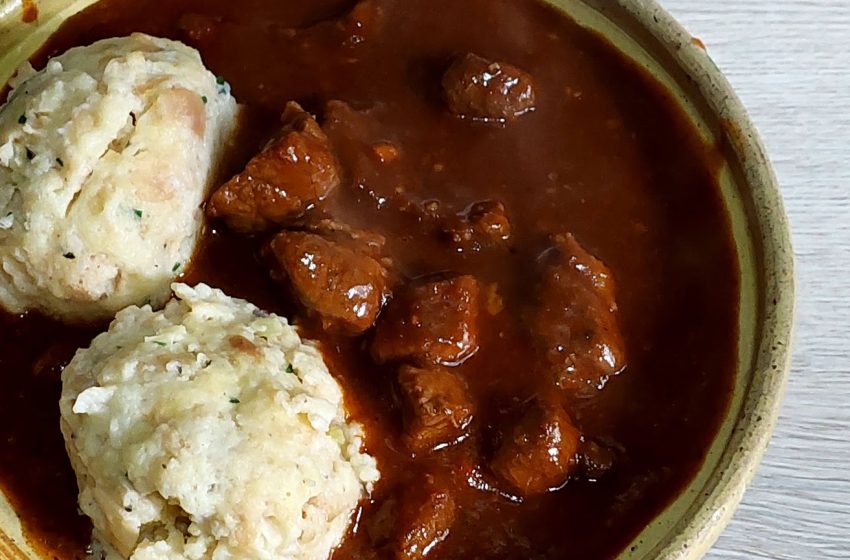 kako zgostimo golaž brez moke